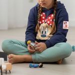 000000000075341934-UN-03