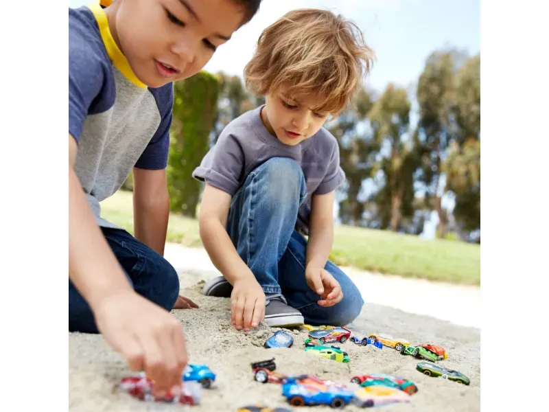 000000000070570888-UN-06