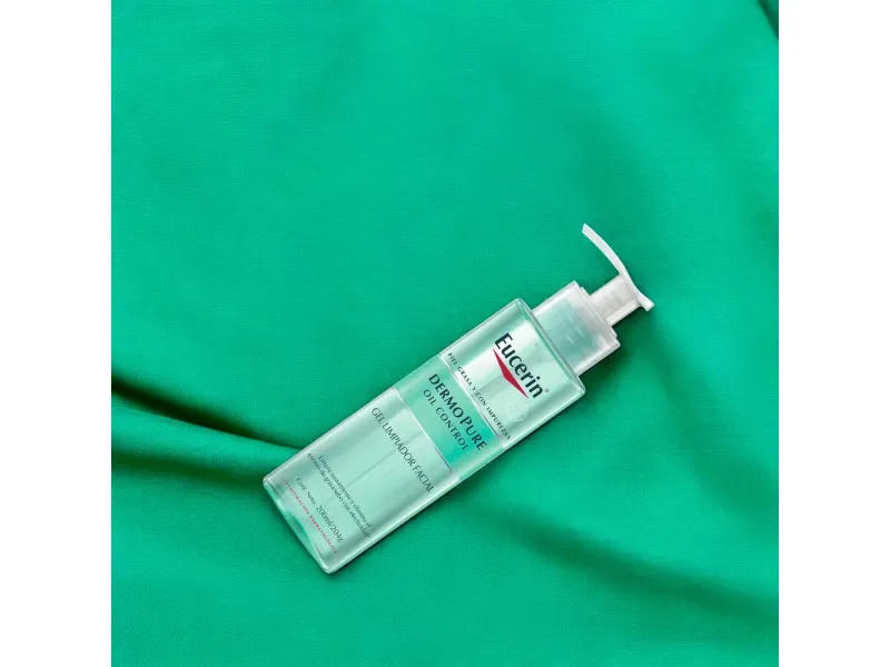 000000000070266100-UN-04