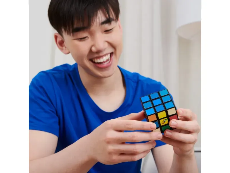 000000000075374046-UN-05