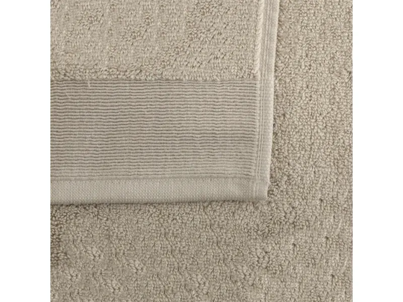 000000000075372568-UN-02