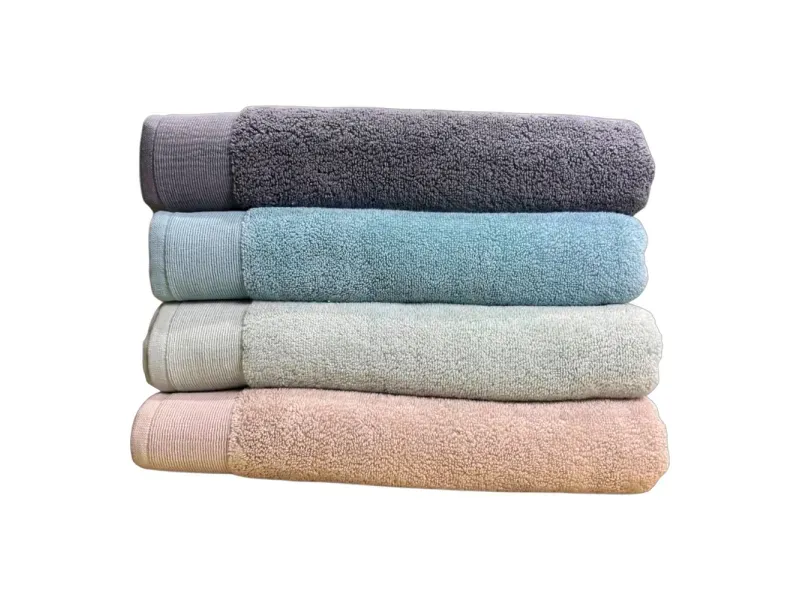 000000000075372569-UN-04