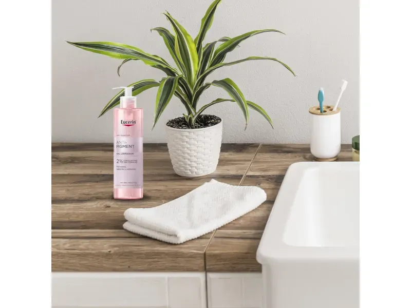 000000000075362976-UN-05