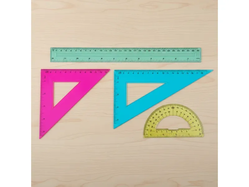 000000000070682677-UN-04