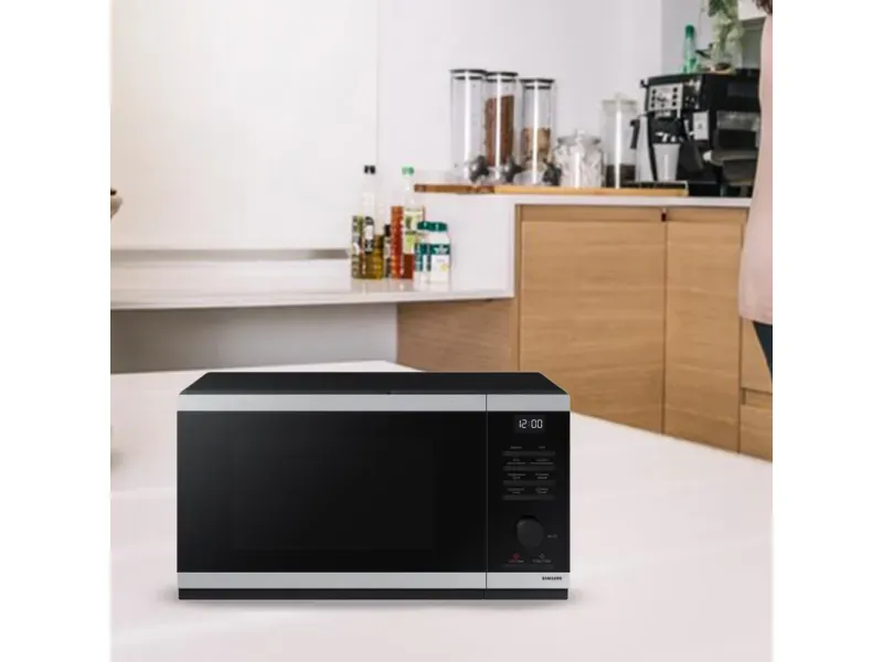 000000000075290990-UN-08