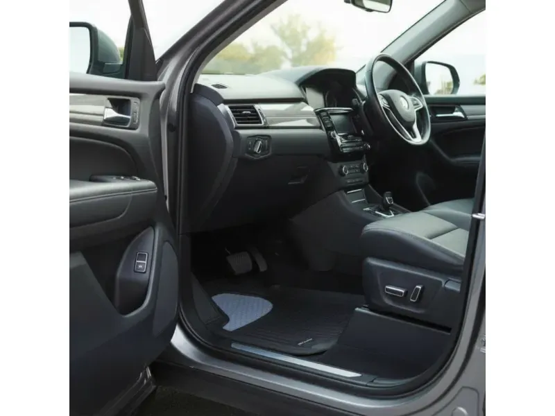 000000000070065209-UN-04