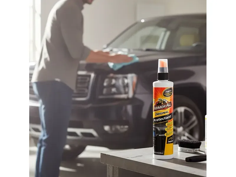 000000000070620718-UN-03