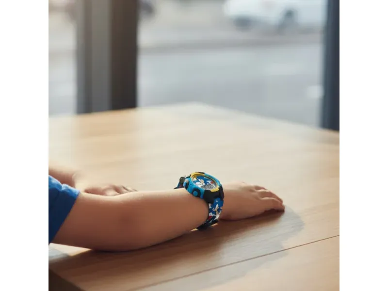 000000000075373835-UN-04