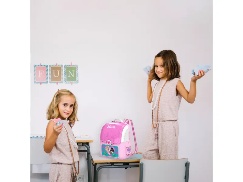 000000000075335971-UN-08