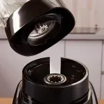 000000000070393539-UN-06