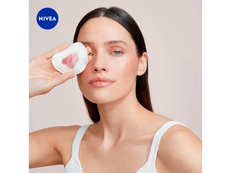 000000000070667753-UN