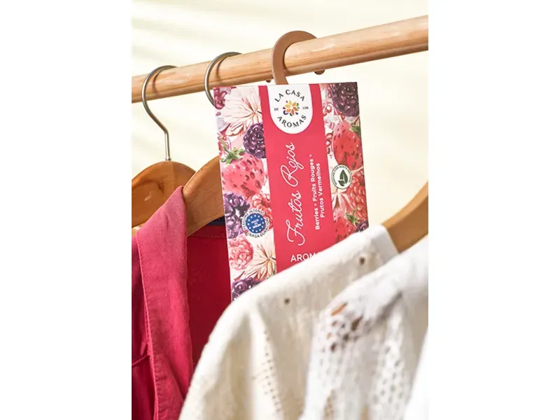 000000000070342205-UN-04