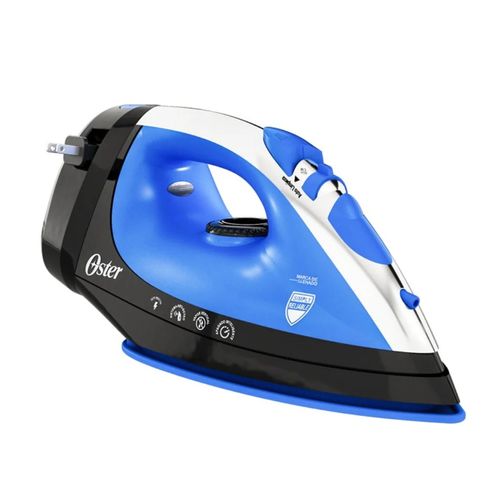 Plancha Oster® con Cable Retráctil y golpe de vapor azul GCSTBSRC202013