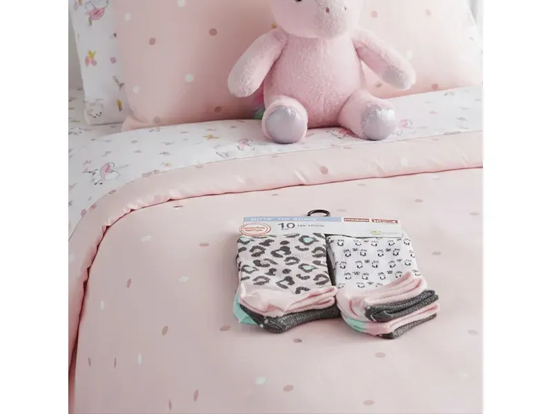 000000000075324520-UN-04