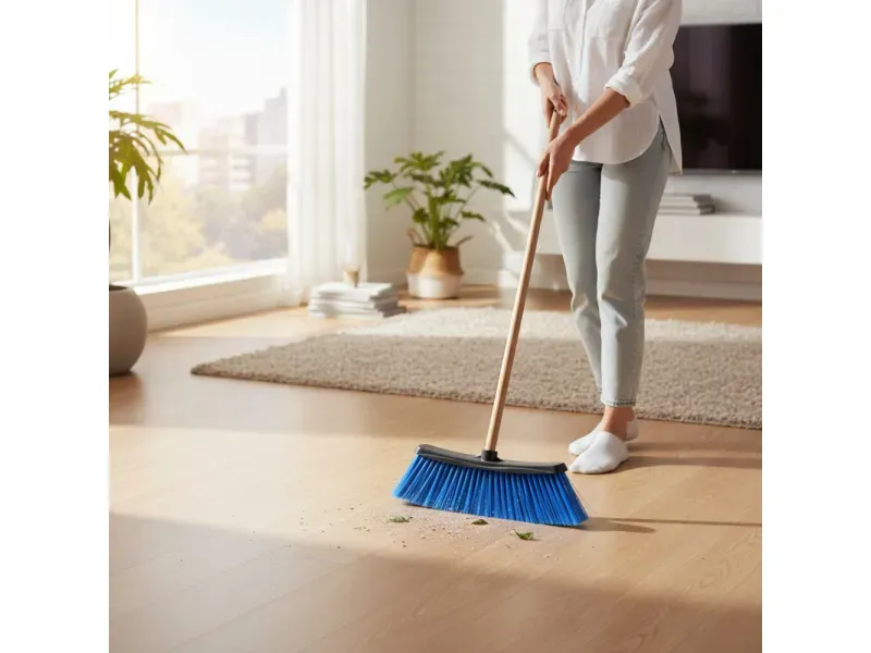 000000000070290402-UN-02