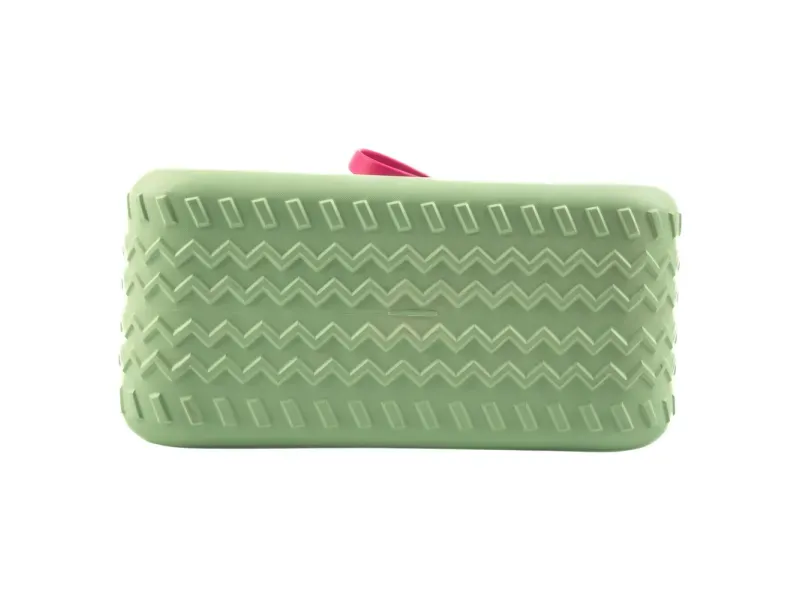 000000000075412757-UN-06