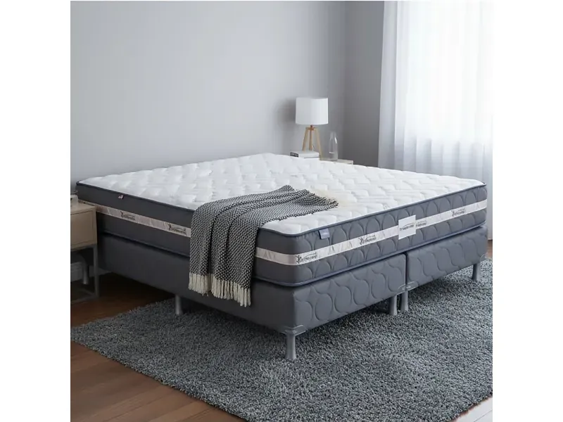 000000000075401856-UN-08