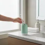 000000000070167069-UN-04