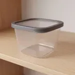 000000000075390330-UN-04