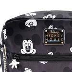 Bolso-Disney-de-Hombro-con-Compartimiento-Principal-y-un-Bolsillo-Peque-o-al-Frente-Estampado-color-Gris-5-80743