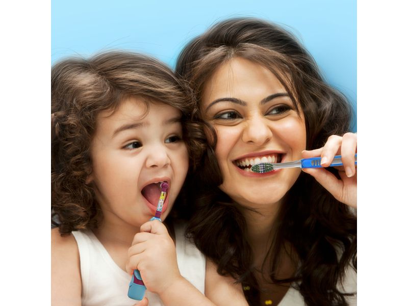 Cepillos-Dentales-Suave-Oral-B-Indicator-Color-Collection-4-Unidades-6-34864