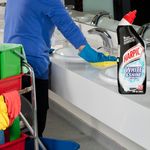 Limpiador-De-Sanitarios-Harpic-White-Shine-750ml-5-33057