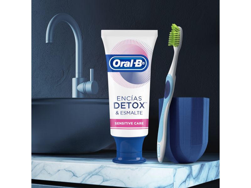 Pasta-Dental-Detox-Oral-B-Sensitive-Care-Con-Micro-Espuma-75ml-8-57128