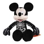 Peluche-Disney-con-dise-os-de-Halloween-1-89190