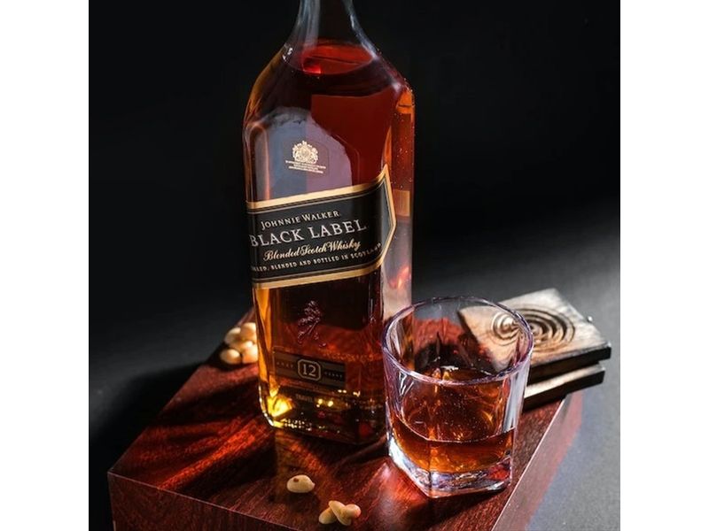 Whisky-Johnnie-Walker-Black-Label-750-ml-3-87779