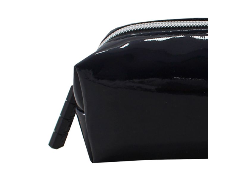 Cartuchera-rectangular-Yolo-de-un-solo-compartimiento-color-negro-2-94367