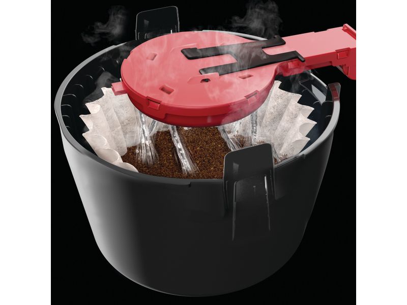 Cafetera-Black-Decker-Programable-con-Filtro-Permanente-y-Sistema-de-Goteo-en-Vortice-12-Tazas-CM1331S-LA-4-46778