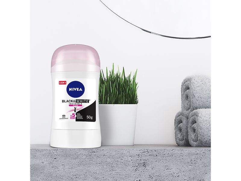Nivea Antiperspirant Roll-On For Women Black & White Invisible Original Value Pack 2 X 50 Ml Online At Best Price | Lulu UAE