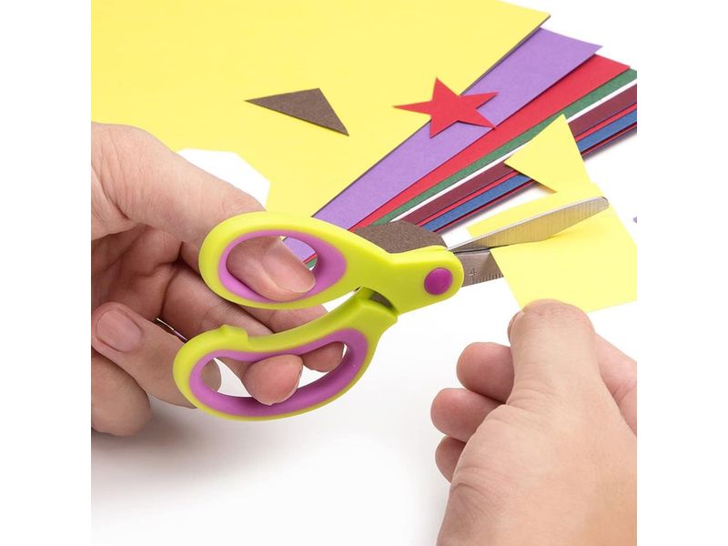 000000000070687425-UN-04