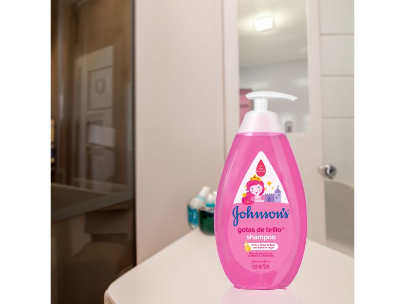 Shampoo-Infantil-Johnson-s-Gotas-de-Brillo-750-ml-7-33557