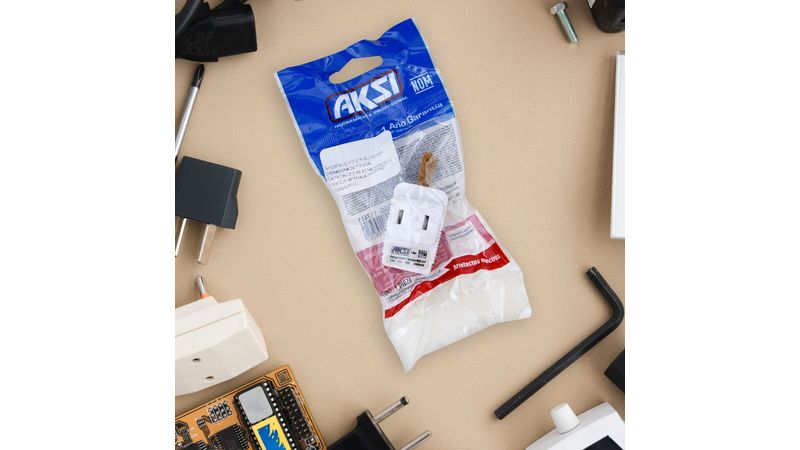 Comprar Multicontacto Aksi Triple Polarizado Cuadrado | Walmart