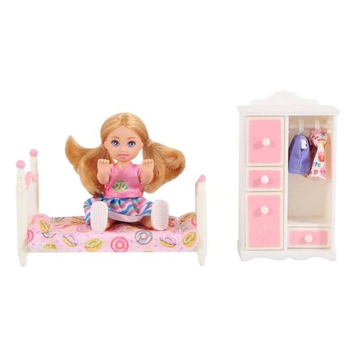 Muñeca Regina con cuarto