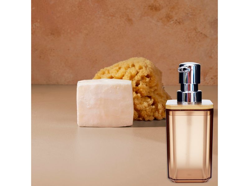 000000000075351732-UN-03