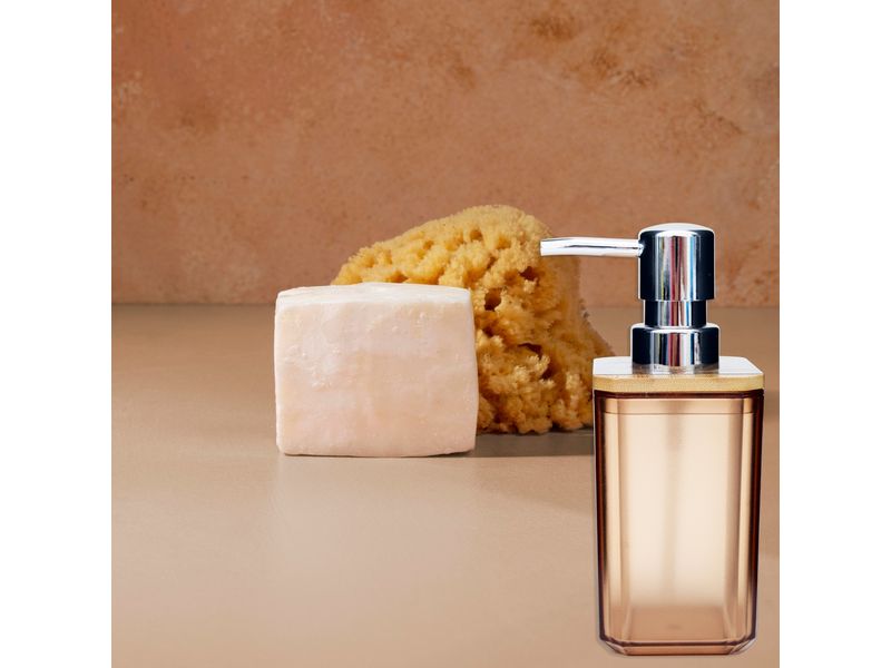 000000000075351732-UN-04